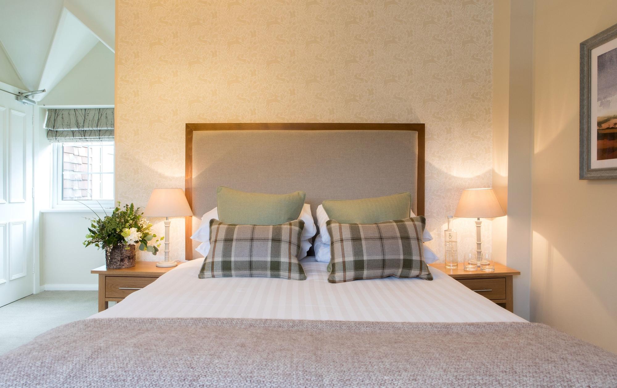 Beaulieu Hotel ลินด์เฮิร์สต์ ภายนอก รูปภาพ